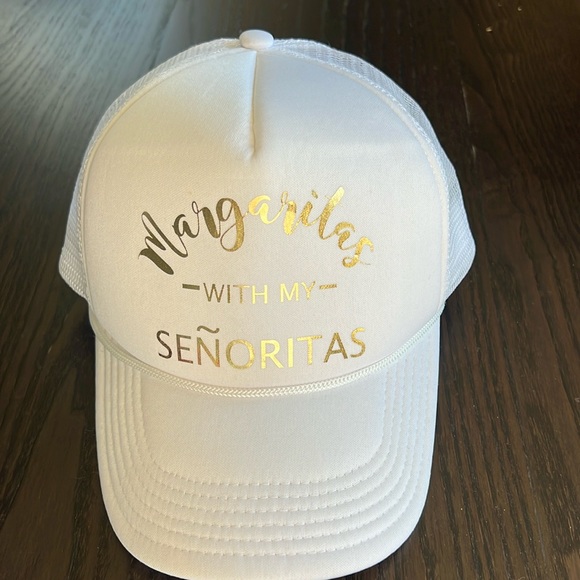 Accessories - Trucker hat, white
